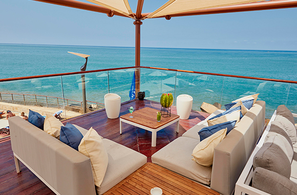 The Deck - Sea Side Lounge